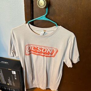 Olson Graphic T-Shirt in Cream and Red